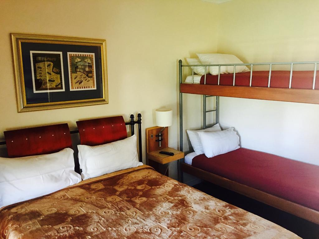 Travel Inn Kroonstad Kültér fotó
